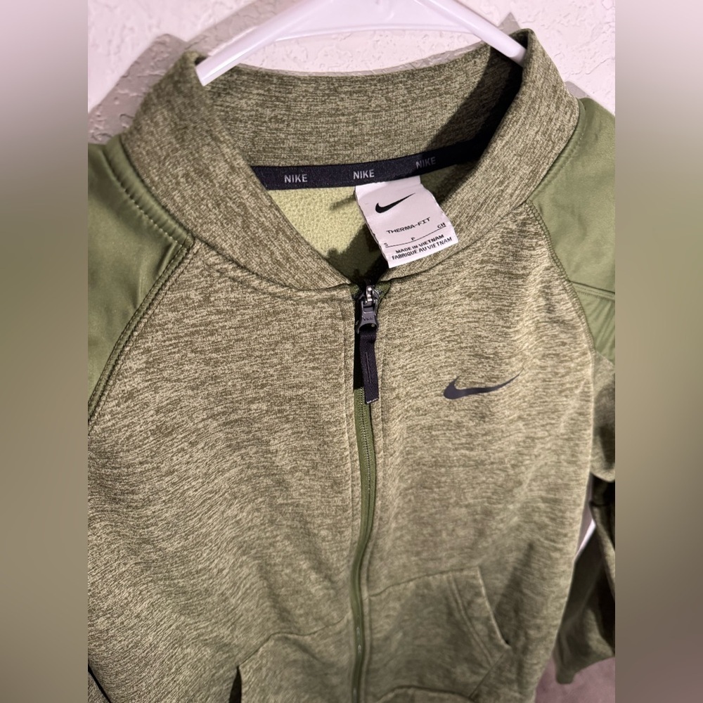 Nike Therma-FIT Bomber Jacket Mens Small Green Training Full Zip DQ4852-326 - Picture 5 of 11